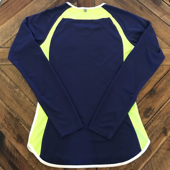 Nike Dri-Fit Long Sleeve Tee - Picture 2 of 2